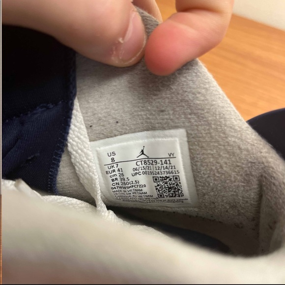 Jordan 6 Midnight Navy - Picture 6 of 11